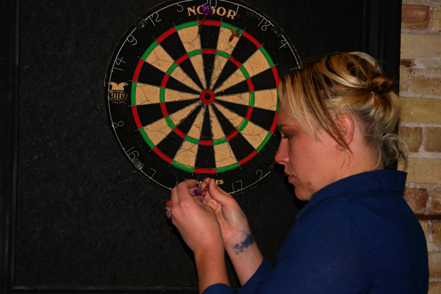 Lydia and Dartboard at Gingerman - Part 1